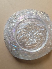 Pretty White US Glass Carnival Glass Palm Beach Berry Bowl Gooseberry Interior