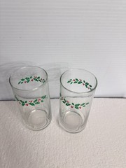 WINTER HOLLY Tumblers Drinking Glasses 16oz Set of 4