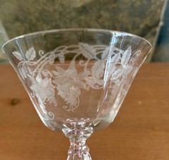 Etched Fuchsia Floral Stemmed Cocktail Glasses Coupes Vintage Barware Pair of 2