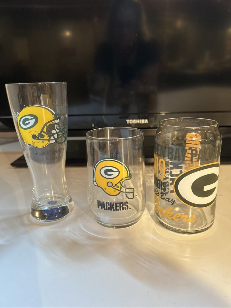 Assorted Vintage NFL Green Bay Packer Drink Glasses Beer Tumbler Lot of 3