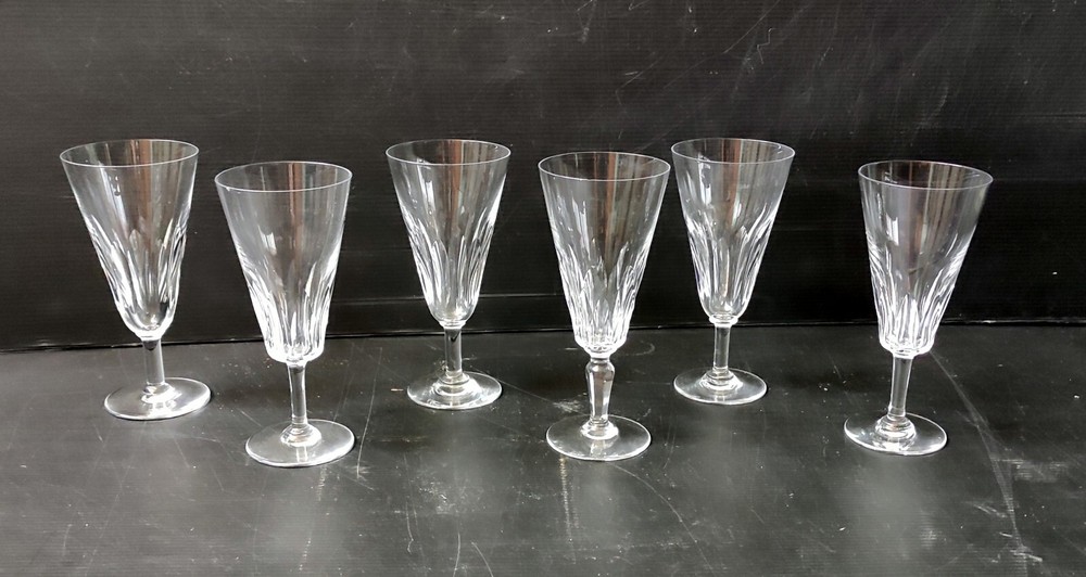 6 Champagne Flutes Clear Crystal Signed Baccarat Richelieu Model HT 15.5 CM