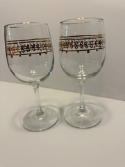 2 Wine Glasses Hand painted Gold Festive 7 1/2 inches beautiful scrolling