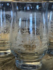Set of 4 Libbey Glass Clear Frosted Snowy Trees Holiday Gold Rimmed Glasses