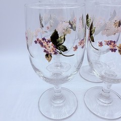 4 Martha Stewart Hydreangea Water Goblets Stemmed 16 oz. 6 7/8″ tall