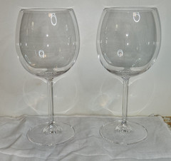 Pair of Marquis By Waterford Vintage Red Wine Glasses Crystal 8.5″ White Light 2