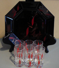 8 Arcoroc Octime Shot Glasses & Serving Tray