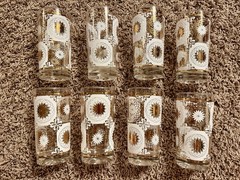 Vintage 1960s Set of 8 Highball Glasses White & Gold Atomic Geometric Flower MCM