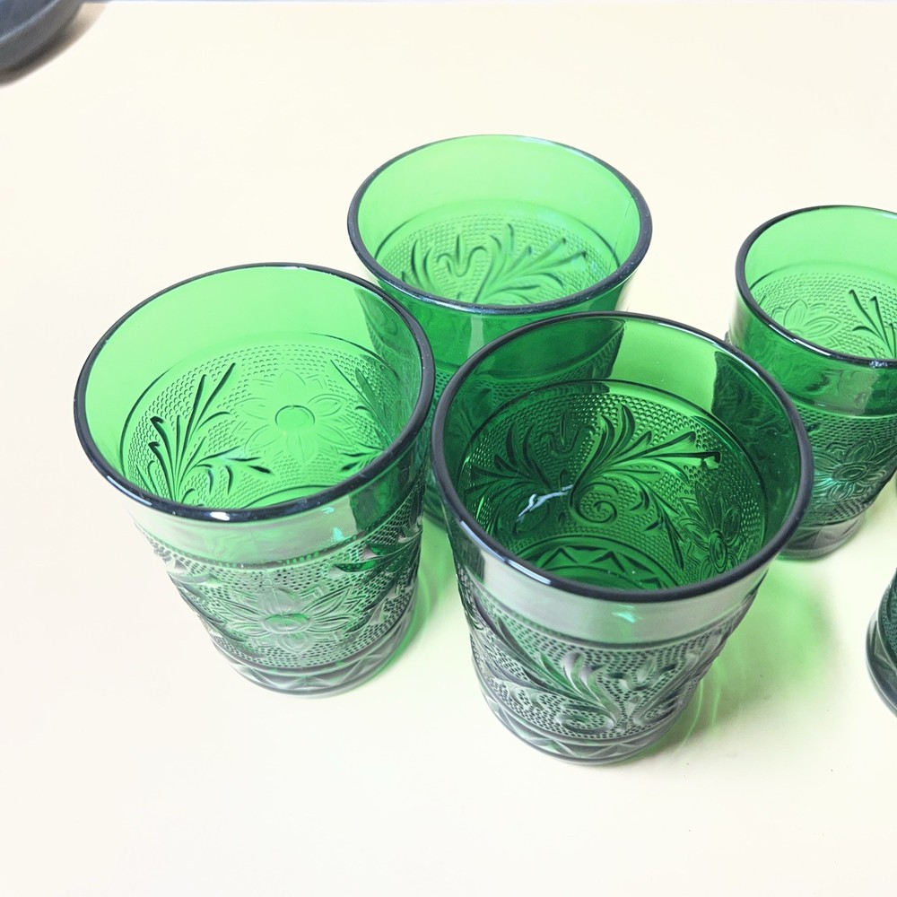 Frorst Greem Sandwich Glass 3 Water and 3 Juice