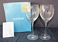 Twist by Nambe Wine Glass, Two (2) Lisa Smith, Clear Swirl Line, 9″ high, Marked