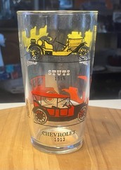 Hazel Atlas Drinking Glass with Images Of 1900’s Antique Classic Cars 24 OZ