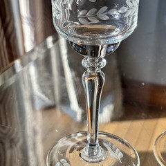 Pair of Vintage Etched Floral Leaf Thin Glass Wine Glasses 7.75” Tall