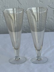 Set Of 2 Vintage Light Amber Footed Pilsner Glasses – 8″ Tall – MCM – Stunning