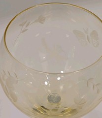 **NEW** Lenox Butterfly Meadow Yellow Etched Balloon Wine Glass 9” tall (FJ)