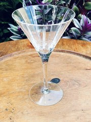 Williams Sonoma Crystal Stemware Dorset 7 3/4″ X 4 3/8″ Martini Glass Set of 4