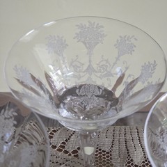 Morgantown Glass «Mayfair» Etched Champagne Glasses Set of 4 Art Nouveau Style