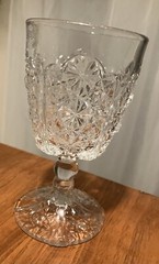8 Daisy And Button Clear Glass Goblets