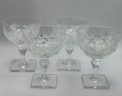 Thomas Webb Crystal Glass 4 Champagne Glasses Cut Star Fan Square Base Barware
