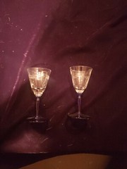 PAIR (2) OF CLEAR GLASS ETCHED CORDIAL GLASSES with Blue Stem and Base