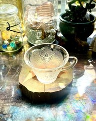 Americana Punch Cup Embossed Eagle W/ Olive Branch Hazel Atlas USA-UV reactive