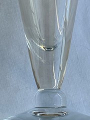 Set Of 2 Vintage Light Amber Footed Pilsner Glasses – 8″ Tall – MCM – Stunning