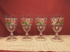 NIce Set of 4 Glass Water Goblets Floral & Butterflies Design 7″ 16 oz