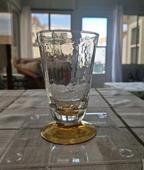 4 Vintage Clear Optic Panel Textured Glasses Amber Footed 5″ Retro HTF