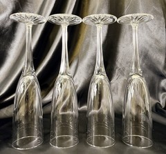Set Of 4~Clear Crystal Champagne Glasses~6 Sided Stem~16 Point Cut Star On Base