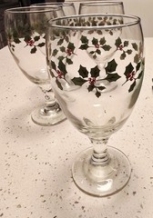 Libbey Holly Berry Christmas Wine & Water Goblet Set – 4 Pc Holiday Glassware