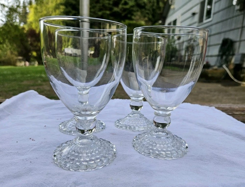 Vintage Anchor Hocking Clear set of 4 Bubble Foot Water Goblets