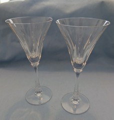 2 Oscar de la Renta Tifton Goblets Glasses