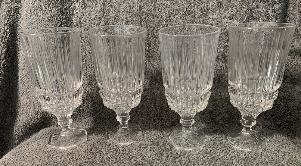 Elegant Vintage Cut Crystal Wine Glasses Beveled Water Goblet Hexagon Shape Foot