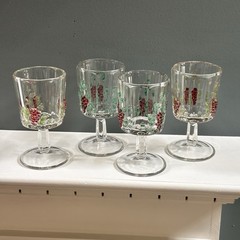 Kokomo Early American Glass Set of 4 Paneled Embossed Grapes #507 Wine Glasses