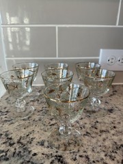 Set of 7 Vintage MCM Libbey 4″ Cordial Cocktail Marine Life Gold Rimmed Glasses