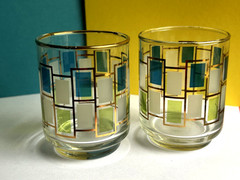 VTG LOT OF 2 1960’s LIBBEY GLASSES MCM BLUE GREEN W/GOLD TRIM ROCKS/JUICE