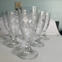 VTG Arcoroc France Clear Embossed Fruit Footed 8oz Wine Glasses set of 6 *EUC*