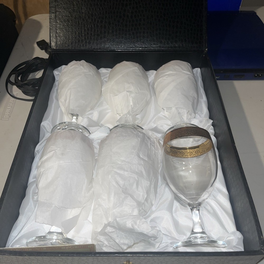 J Preziosi Lavorato A Mano, Italy Wine/Water Glasses Set 6 Gold Trim 5.5″ w Box
