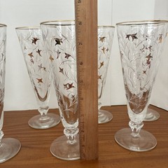 Vintage 11 oz Libbey Royal Fern Gold Leaf Etched Footed Pilsner Glasses Set of 8