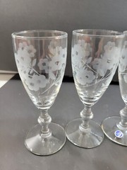 Set of 4 Vintage Libbey Embassy Wine Glasses Etched Floral Frosted Cut 6”