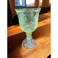 Avon by Fostoria Heart Pattern Goblets 1978 Uranium Glass Set of 4 Glows!