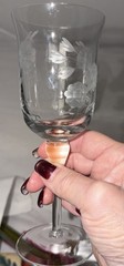 Vintage -Set of 2- Romanian Etched Wine Glasses Floral Pattern 7.5″ H 5 oz. EUC!
