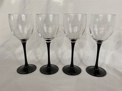 4 Cristal D’Arques Durand DOMINO SIGNATURE BLACK 7 3/4″ Claret Wine Stem/Glasses