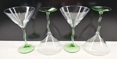 4 Libbey Courbe Martini Glasses Set Zig Zag Wavy Green Stemware Bar Drinking Lot
