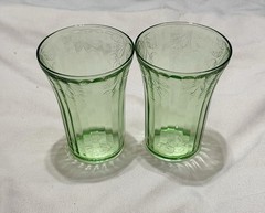 Vintage SET of 2 Uranium GREEN Depression Glass 8oz Ribbed FLAT TUMBLERS Glows