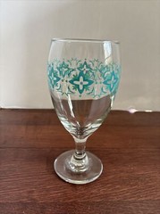 Vintage LIBBEY Footed Drinking Glass Water Goblet Clear Teal Flowers 7″ EUC