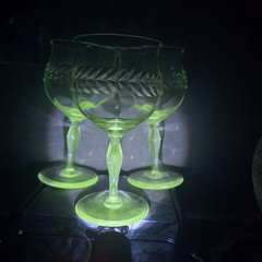 1930s Seneca Clear Crystal Water Goblets Laurel Wreath Leaf Cut 5pc Glows 365nm