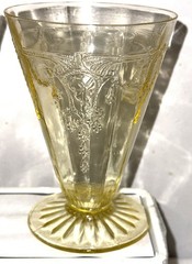 8 Anchor Hocking CAMEO/BALLERINA YELLOW 4 3/4″ – 9 oz FOOTED WATER TUMBLERS
