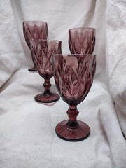 Set of 4 Ravenhead Gemstone Amethyst Wine Glasses 6.75″ tall, 3.5 wide at mouth