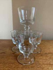 SET OF 4 (FOUR) 4-oz (1/2 cup) Footed Parfait Pudding Cups Glasses; Excellent