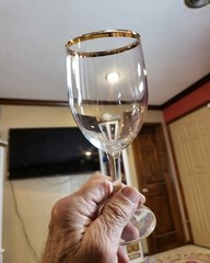 Beautiful Pair of Vintage Crystal Gold Rimmed Water Goblets/Wine Glasses in…