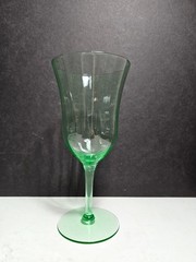 TIFFIN (?) VINTAGE GREEN URANIUM GLASS 16 PANELS GOBLET 6 7/8″H 3-3/8″ W